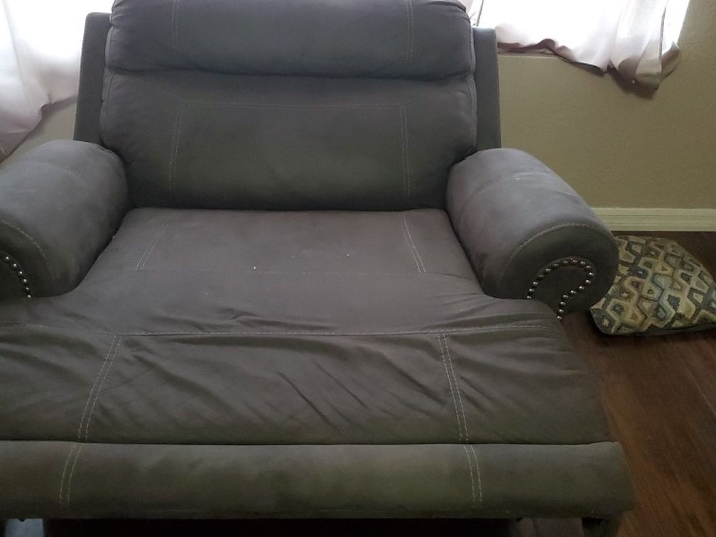 Large Size Recliner