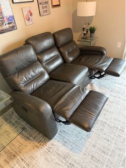 Modern Gray Leather Manual Reclining Sofa – Excellent Condition