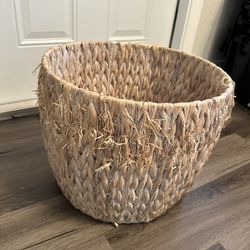 Woven Bin