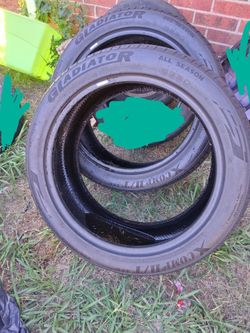 Gladiator 285/45R22 
11411 XL M+S