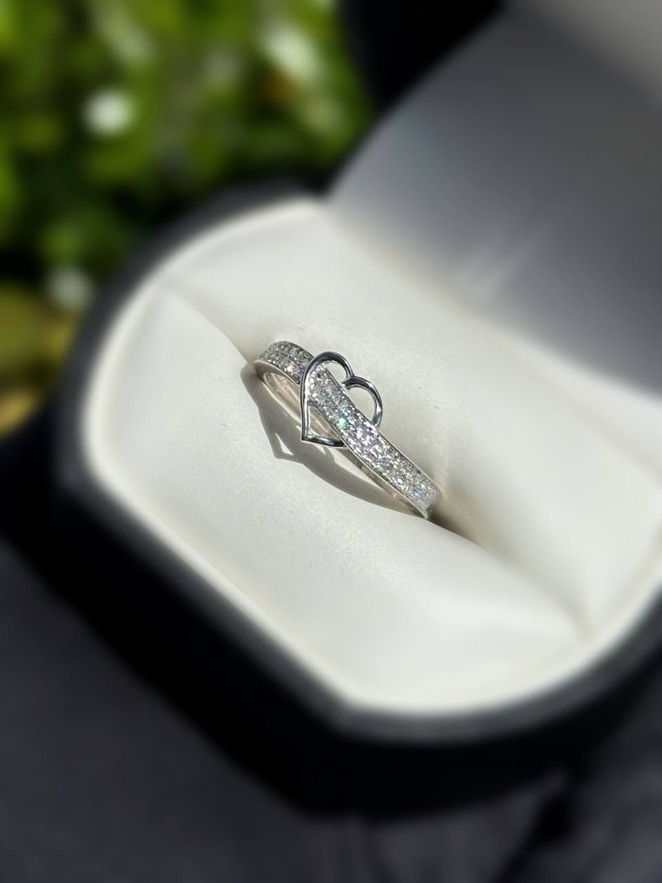 Jewelry 10k solid white gold diamonds 0.15CTW ring sz 7.00