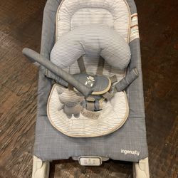 Ingenuity 2-in-1 Happy Belly Rock To Bounce Massage Baby Seat - Chambray