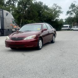 2004 Toyota Camry 