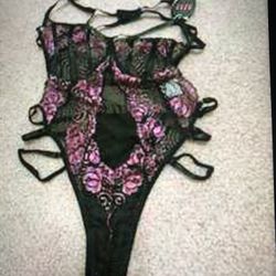 New Medium Black Lace Pink Bodysuit Lingerie 