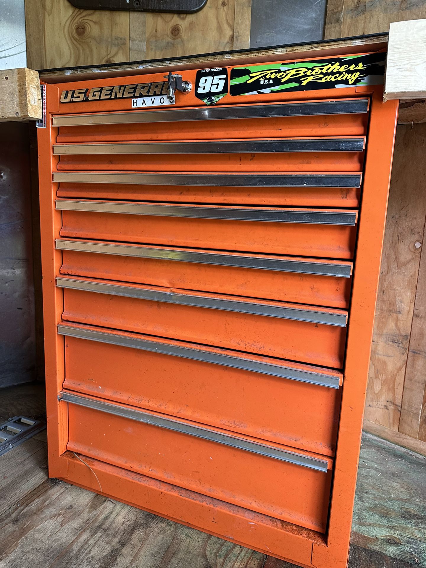 7 Drawer Tool Box With Wheel - Orange 