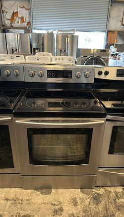Samsung Stainless Electric Stove 5.8 cu ft