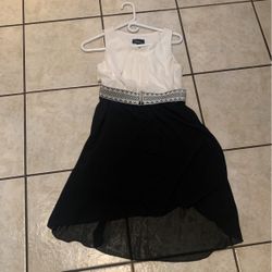 Girls/Teen Dress With Removable Belt Size 16 