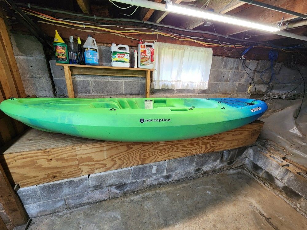 Kayak - Perception Rambler 9.5 w/ Accessories