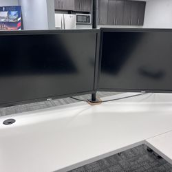 (2) 32” Dell Monitor