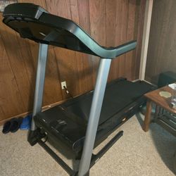 NordicTrack Treadmill With All Of The Bells And Whistles In Like New Condition