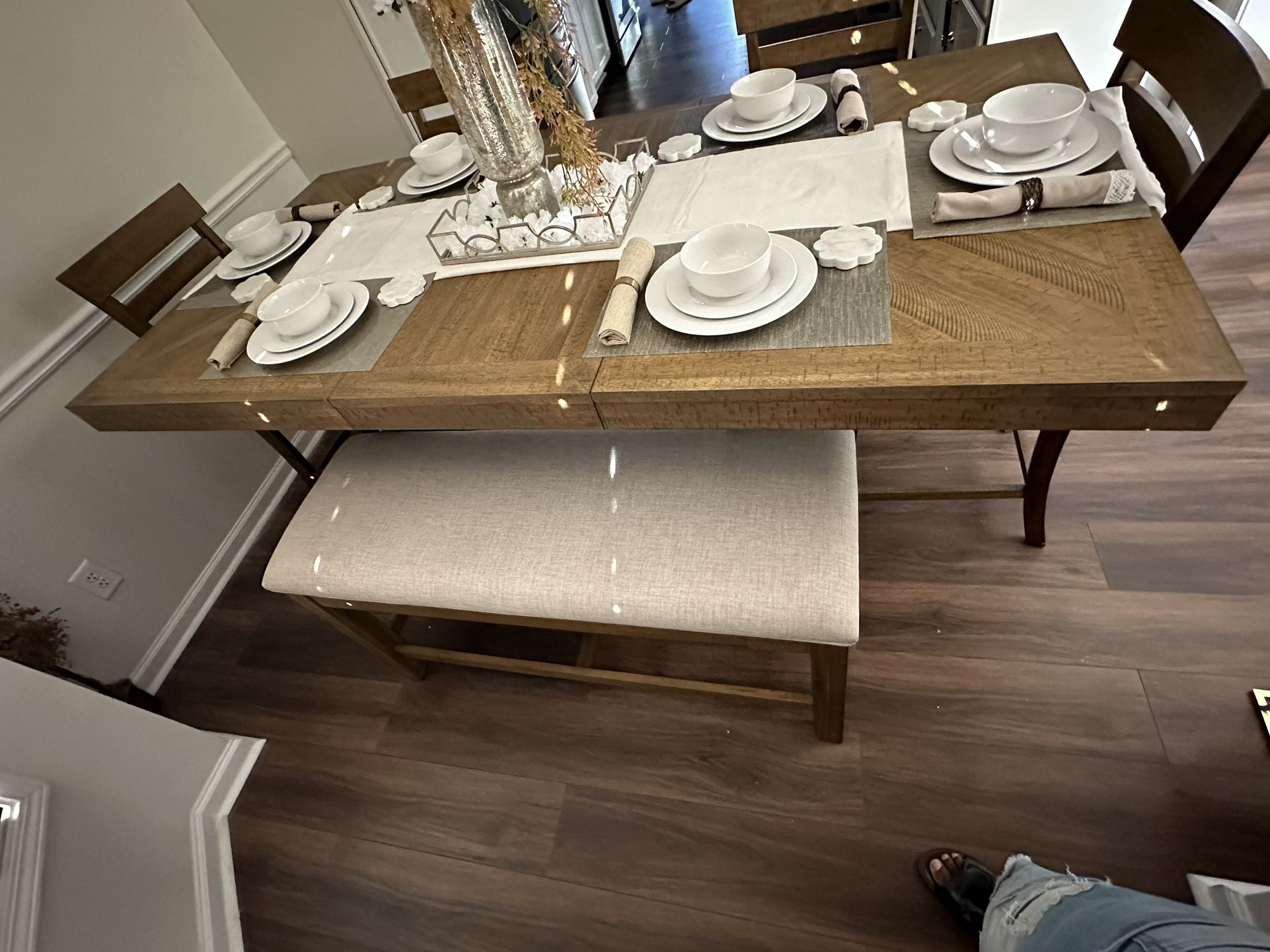 Bring New Wood Dining Set