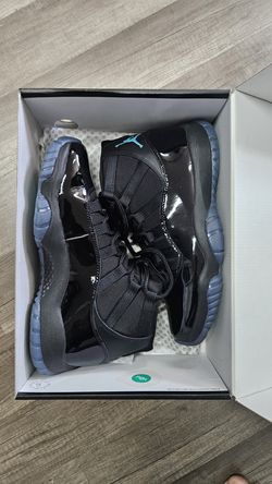 Nike jordan 11 size 9 men