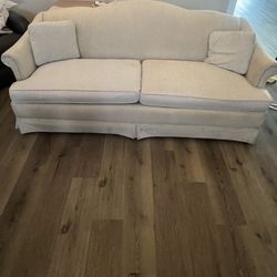 Solid Couch 