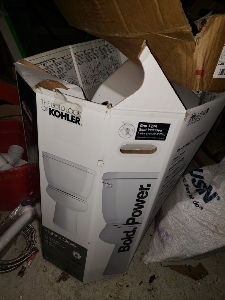 Kohler toilet with tank (highline classic)