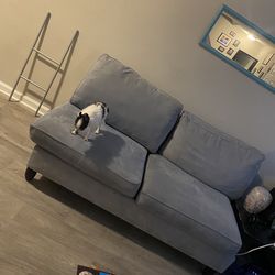 Sectional Couch - Pull Out