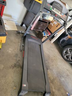 Weslo Cadence G 5.9i folding treadmill.
