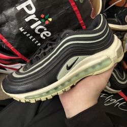 Air maxes Sz 7