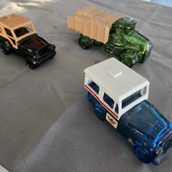 AVON VINTAGE CAR GLASS COLLECTION