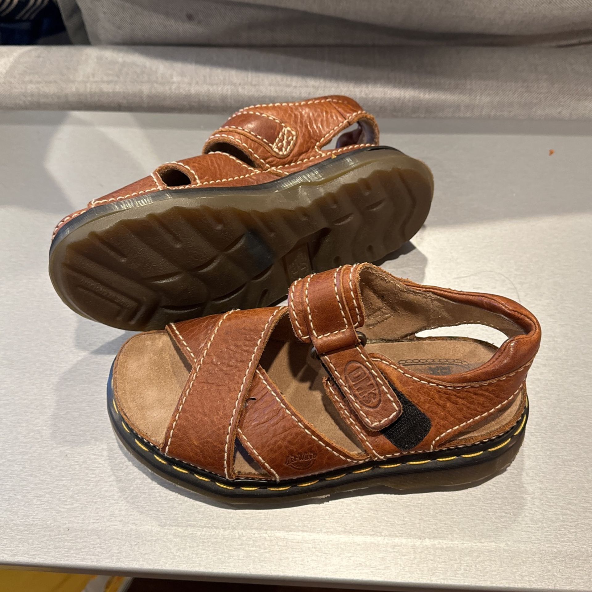 Dr Marten Sandals Women Size 6USA