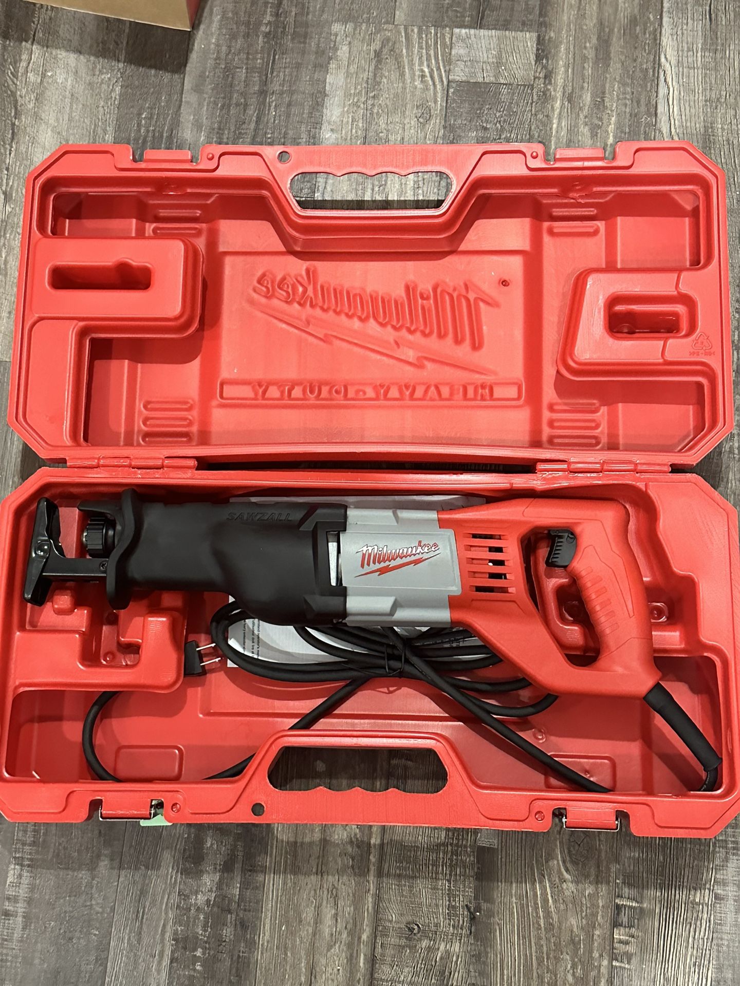 Sawzall Heavy Duty Milwaukee for Sale in Los Angeles, CA OfferUp