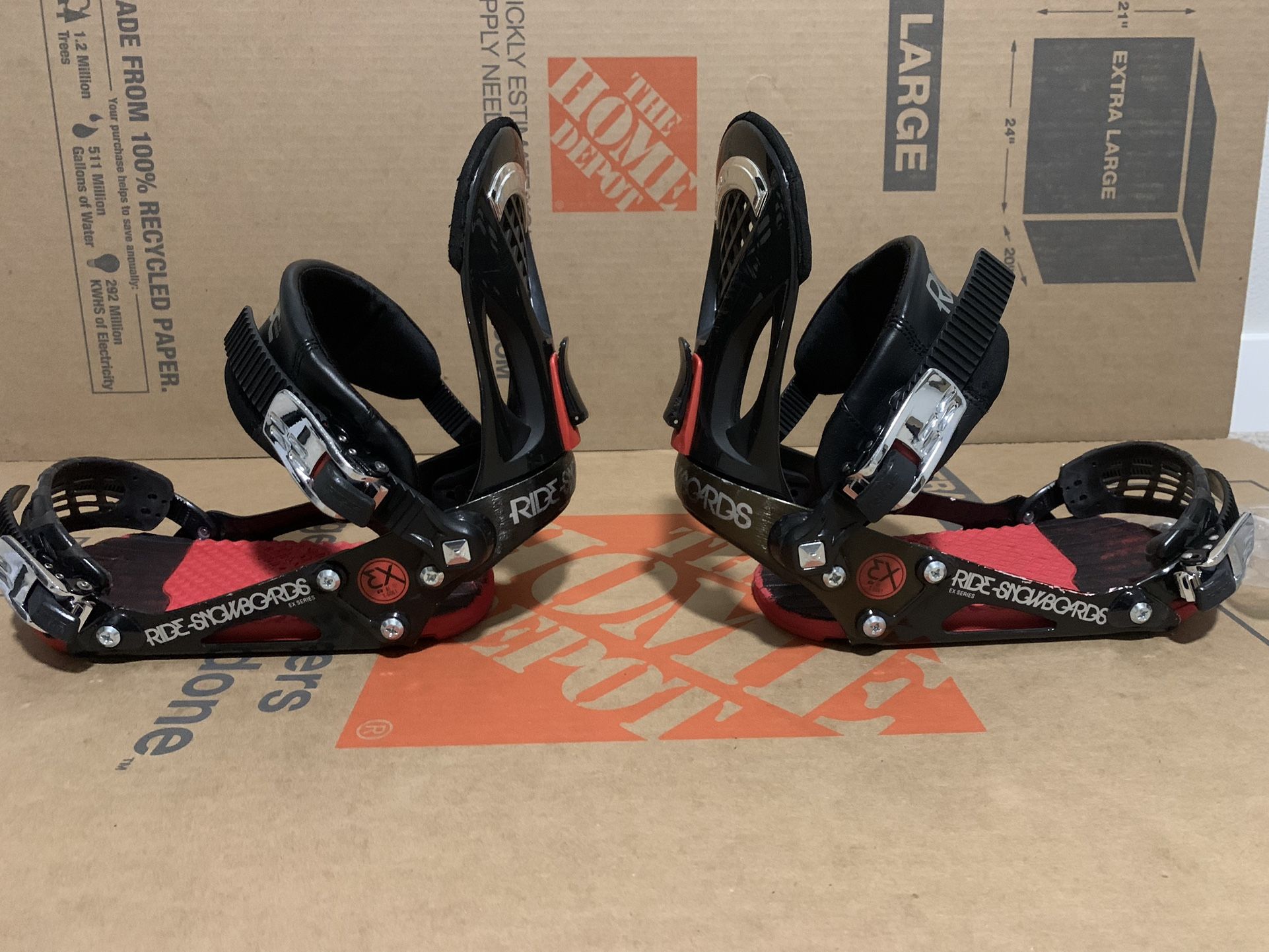 Ride Bindings size Medium will fit 810.5 boot size for Sale in