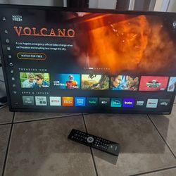 Vizio 32in Smart TV w/Remote - No Stands