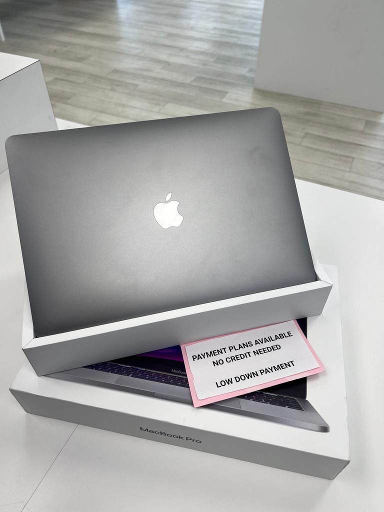 Apple MacBook Pro 13 inch M1 2020-Black Friday Deals