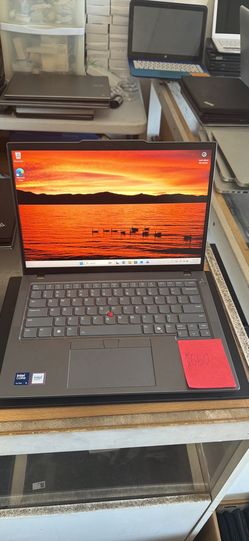 Lenovo Thinkpad T14 Gen 5 32GB RAM 256GB SSD Ultra 5 windows 11 Pro