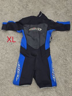 Wetsuits – Diving & Water Sports