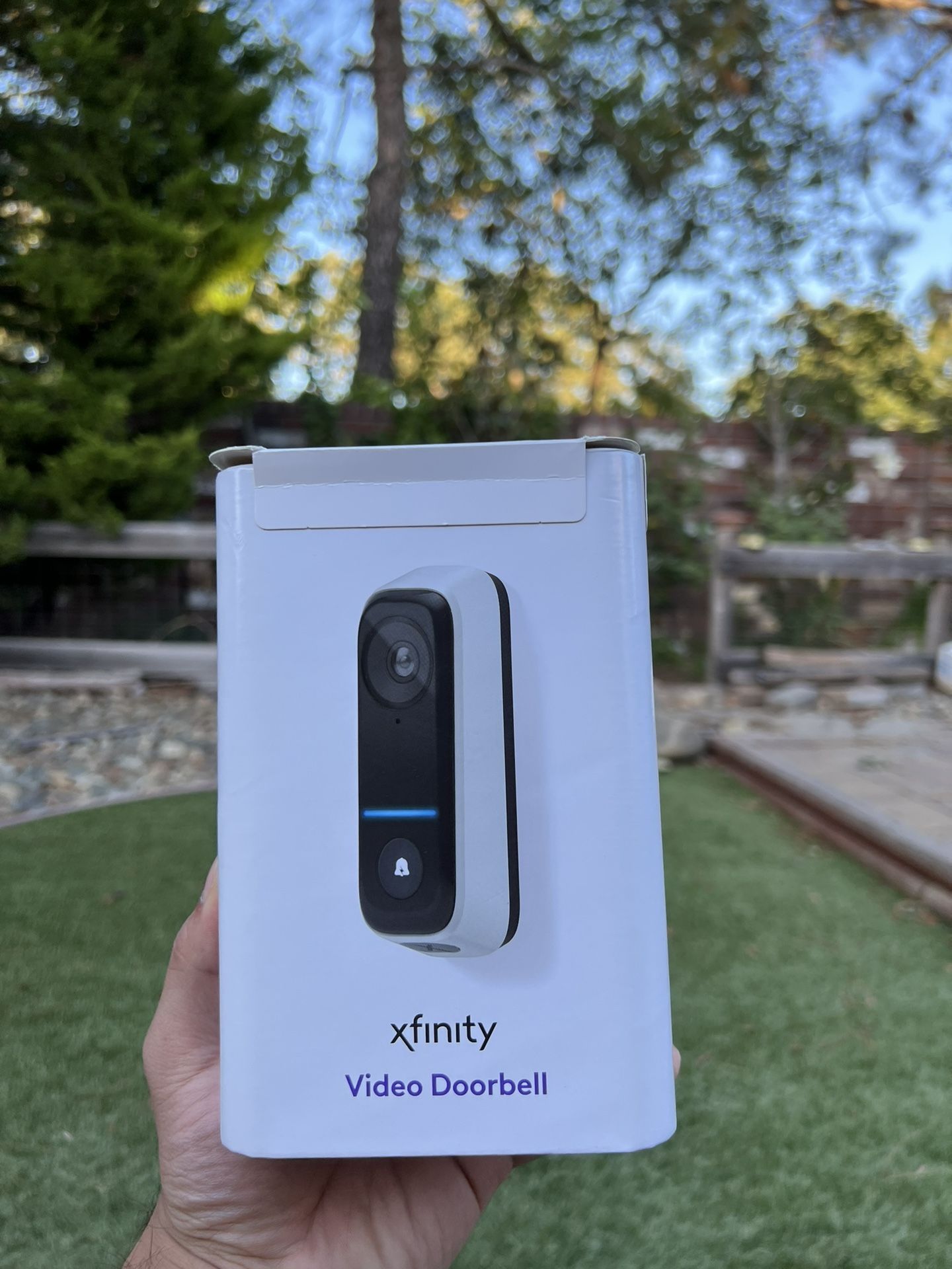 XFINITY DOORBELL WITH CAMERA