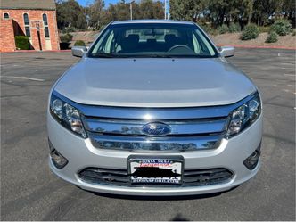 Like New, Low Miles 2012 Ford Fusion SE!!!