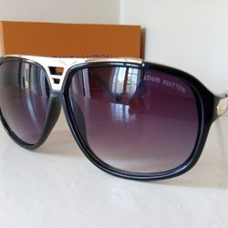 Gold Louis Vuitton Sunglasses 