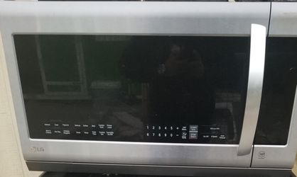 LG Microwave With Exhaust