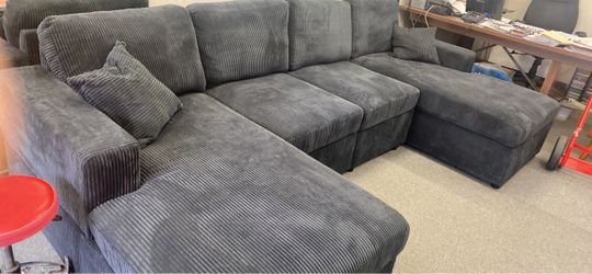 New 120x60 sectional couch
