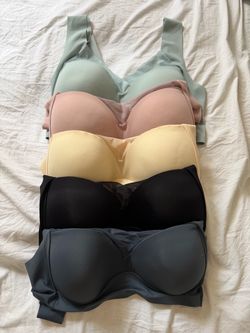 NEW - 5 Large Bras