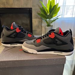 Jordan 4 Retro Infrared 