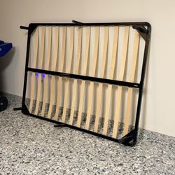 (Full) Bed frame 