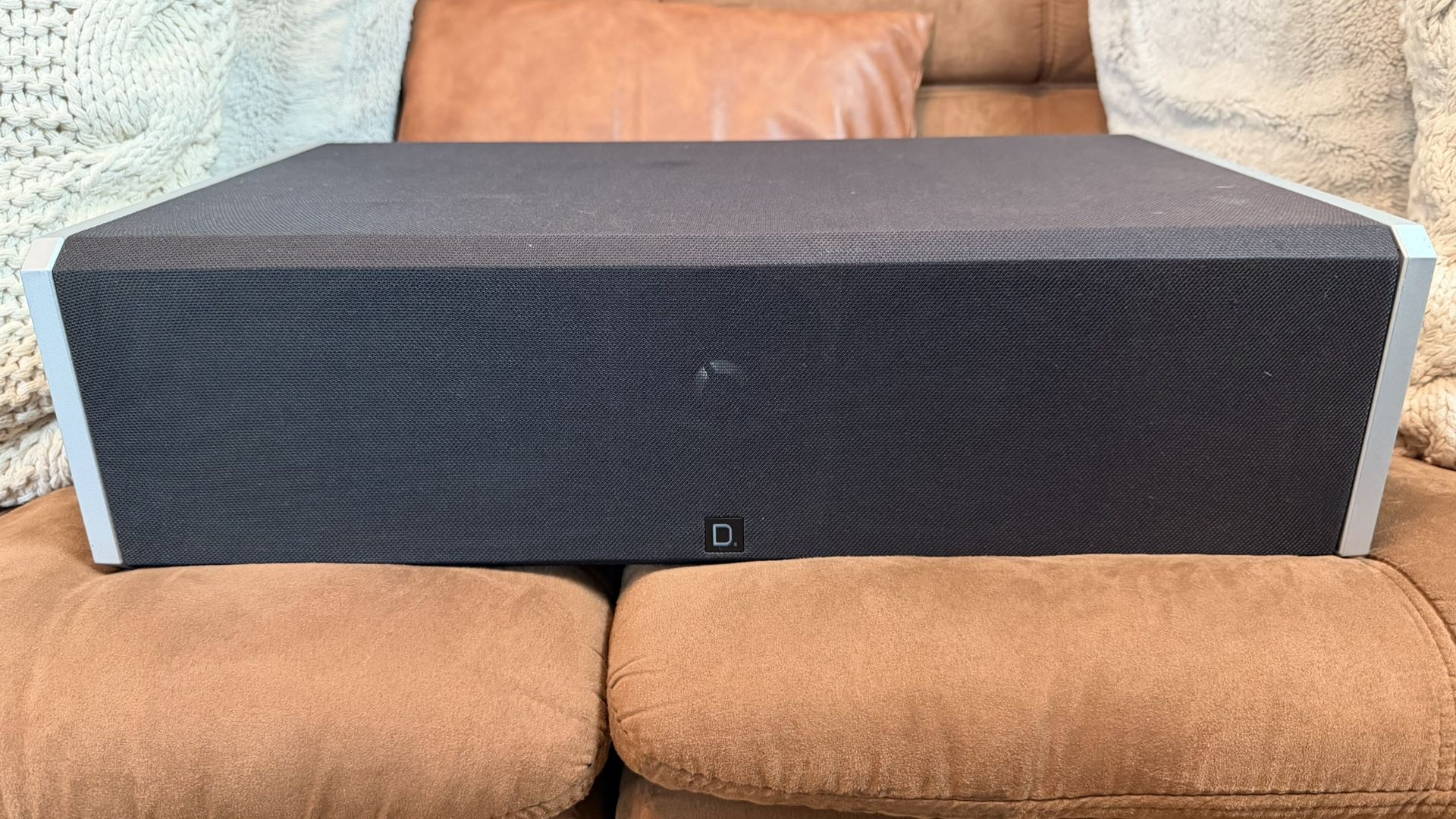 Definitive Technology CS9040