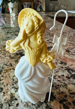 Vintage Collectible 1970s New Avon “Little Bo Peep”figurine Bottle with 2 FL. OZ. Of Unforgettable Cologne Scent