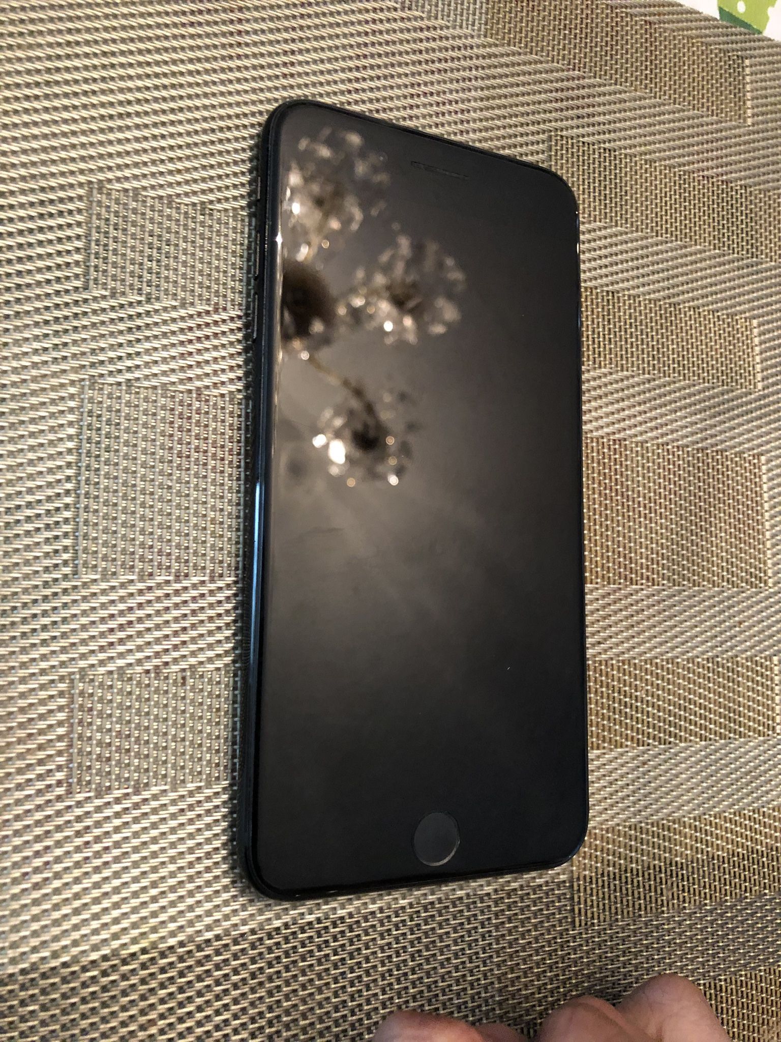UNLOCKED IPHONE 7 PLUS / LIMITED STOCK