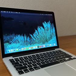 Apple MacBook Pro 13” Retina I5/8GB/256GB SSD $220
