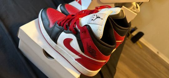 Red/white air Jordans