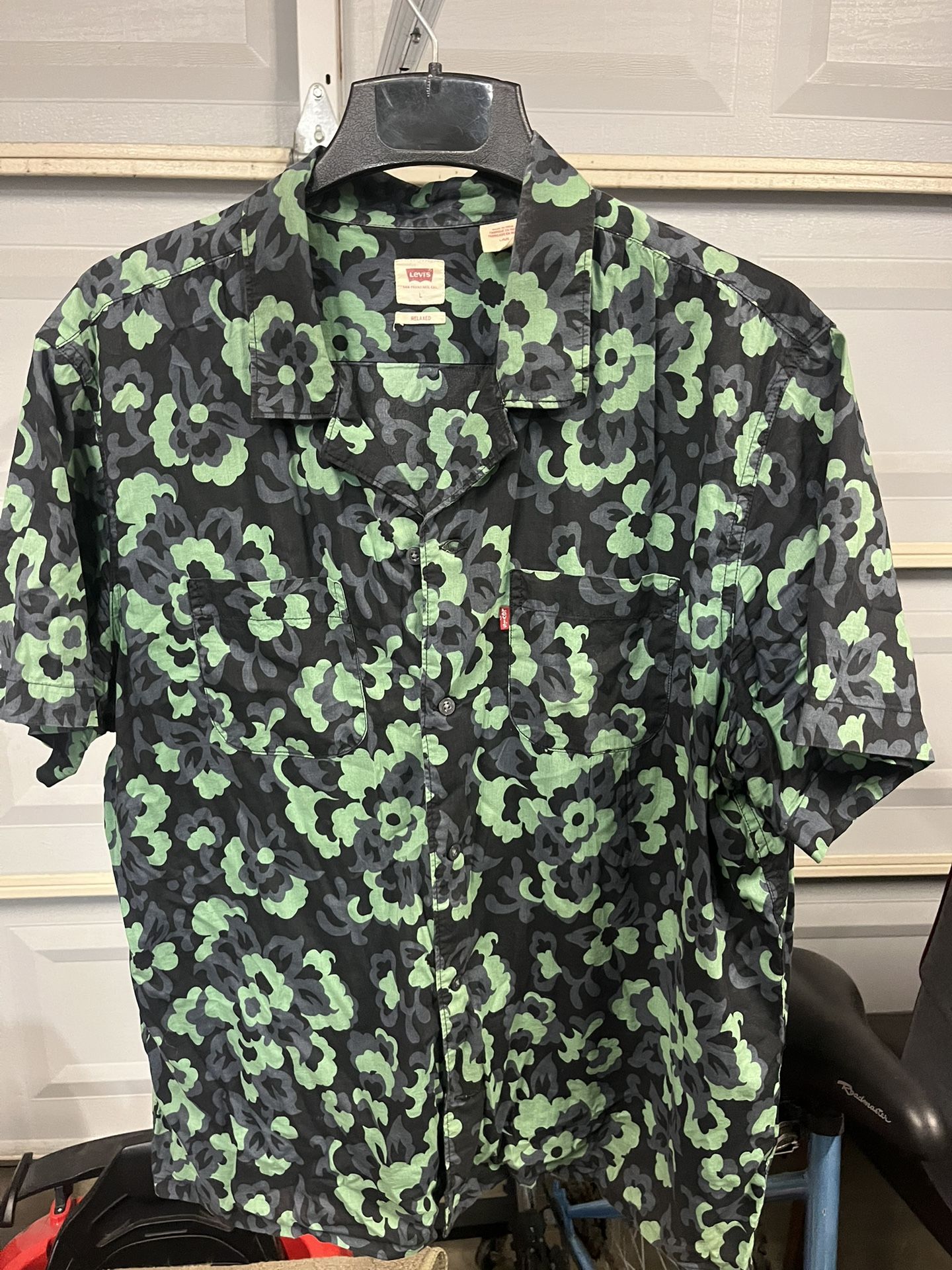 Levi’s Short Sleeve Hawaiian Shirt In Great Condition