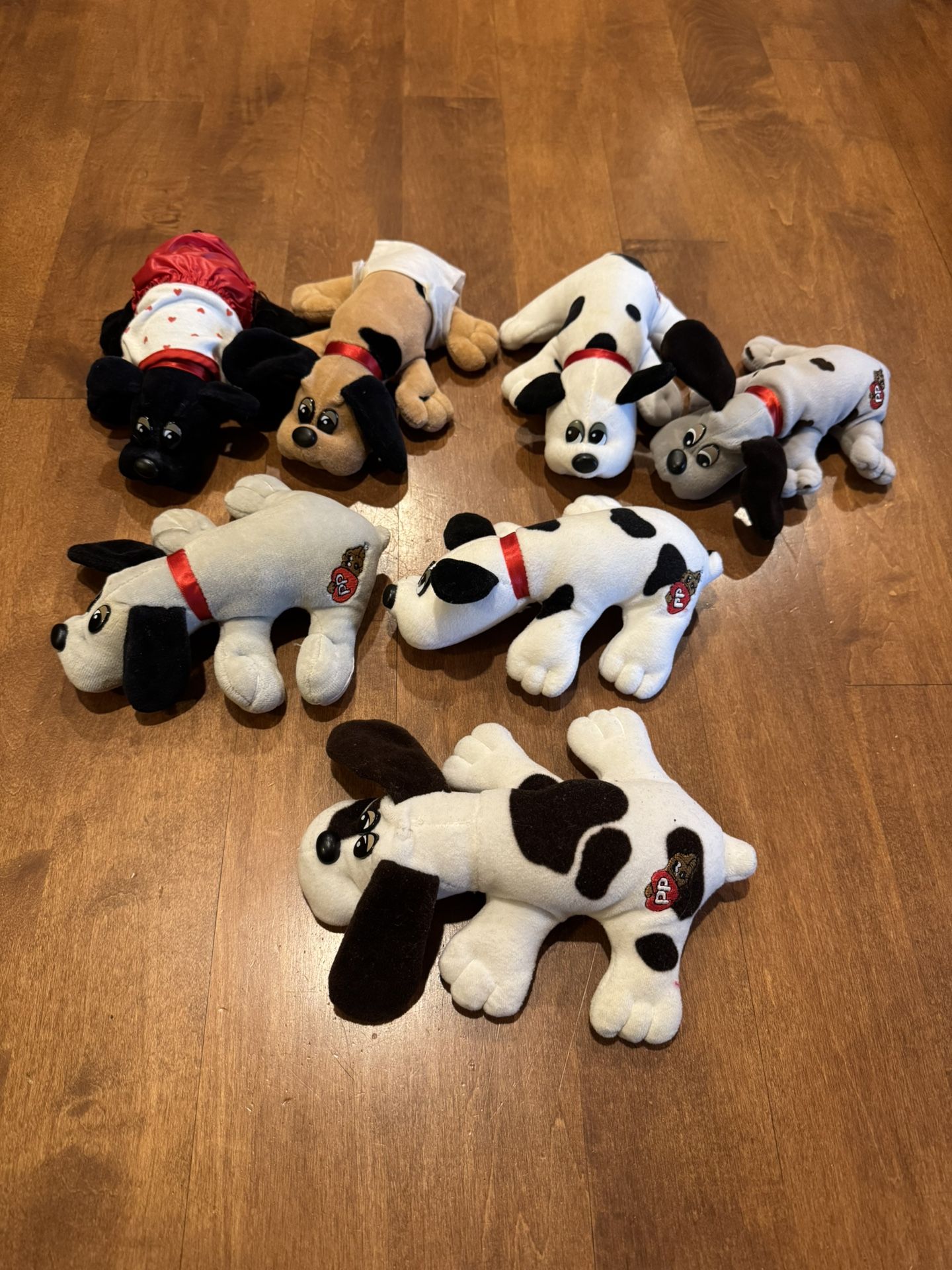 Vintage Pound Puppy Bundle Shipping Available