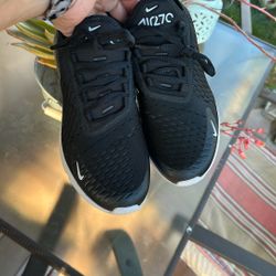 Nike Air 270