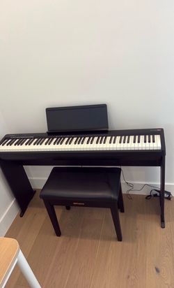 PIANO ROLAND