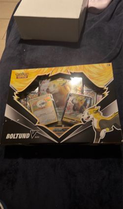 Pokemon TCG Boltund V Box Collection Factory Sealed New Sword & Shield