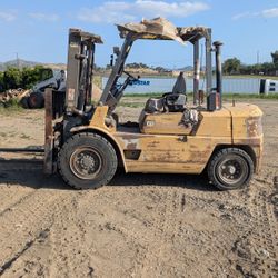 Caterpillar Forklift Model Dp40