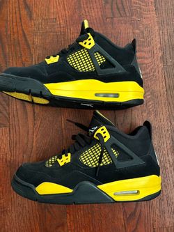 Jordan 4 Thunders