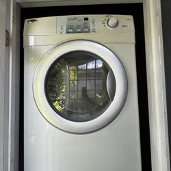 Amana 27” Gas Dryer With 7.1 cu ft Capacity 
